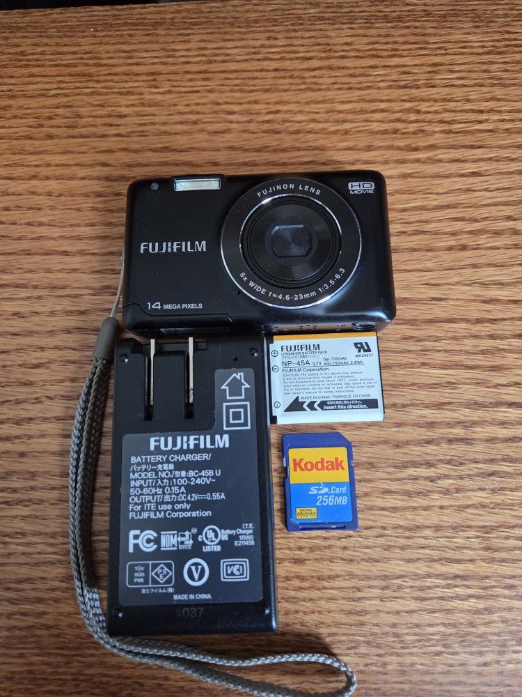 Fujifilm FinePix JX Series JX520 Camera (Tested) With Charger