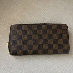 Louis Vuitton Damier Azur Canvas Zippy Organizer Wallet