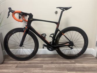 Scott Foil 56 excellent condition Shimano Dura-Ace DI2 components  Zip 4040 Carbon Wheels