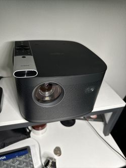 XGIMI XK03H HORIZON PRO 4K Smart Home Projector 1500 Lumens Including Stand