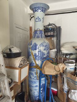 Huge Chinese vase