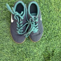 Nike Shoes Size 10.5c Kids