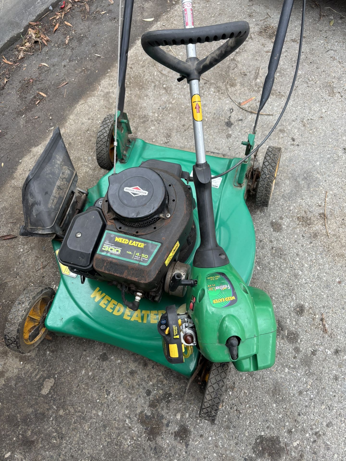 Push Mower Side Discharge And Weed Wacker Good Working Condition Tested Before Buy It. 160$$ Cash