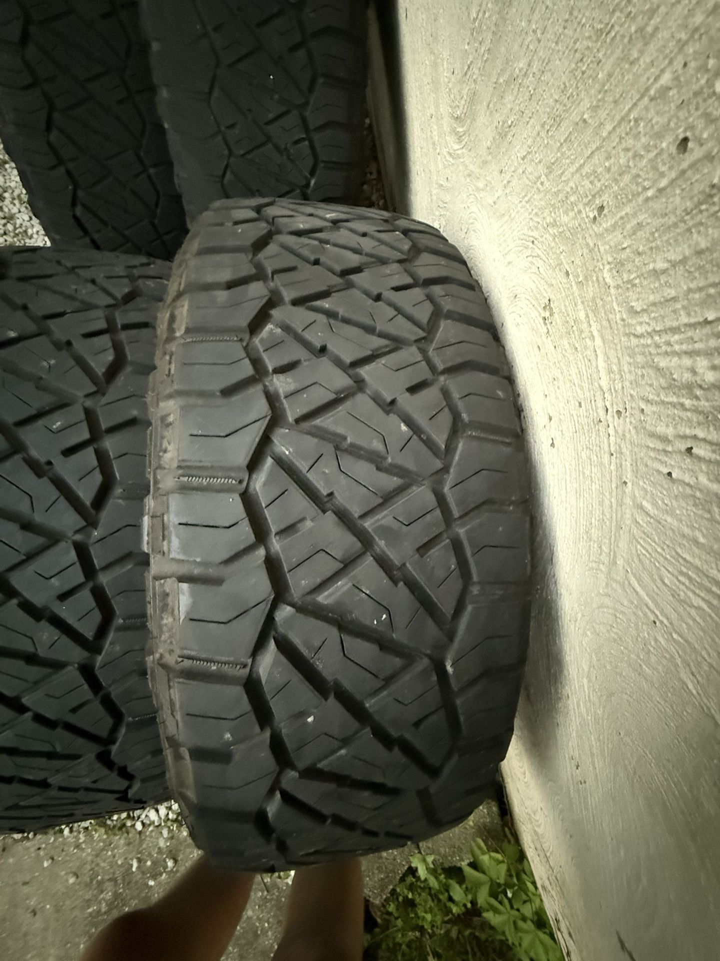 Nitto Ridge Grapplers 275/60r/20