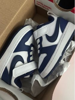 3C Navy blue and white Nike baby sneakers hard bottoms