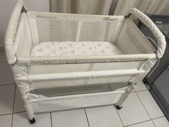 Arms Reach Co Sleeper Bassinet