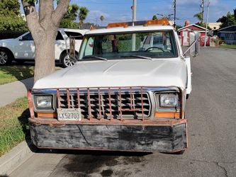 1976 Ford F350 Tow Truck