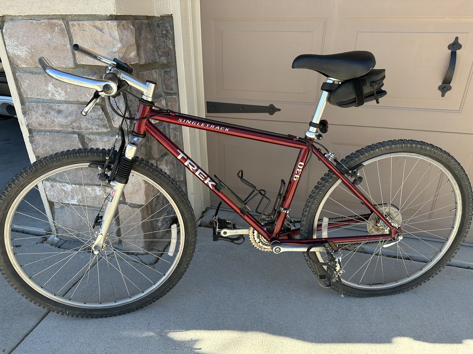 Trek 930SHX Mountain Bike