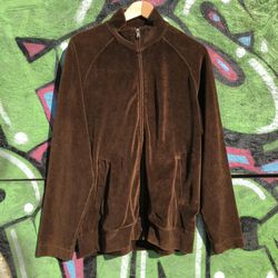 Velvet Hugo Boss sweater🔥 Size Medium for 20$‼️‼️.