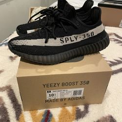 Adidas Yeezy 350 V2 ‘Oreo’