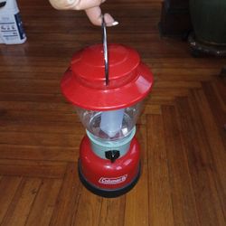 Coleman LED Lantern 400 Lumens  - Full-sized Rechargeable Camping/ Fishing Lantern