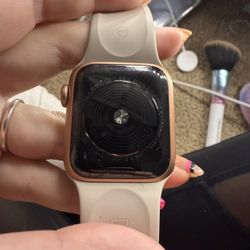 Apple Watch SE