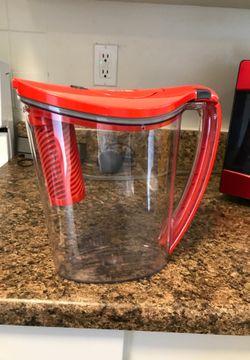 Brita filter container