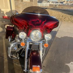 2006 ultra classic Harley Davidson candy apple red