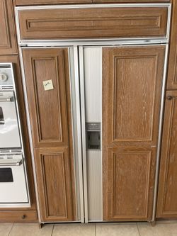 Sun Zero Refrigerator And Freezer