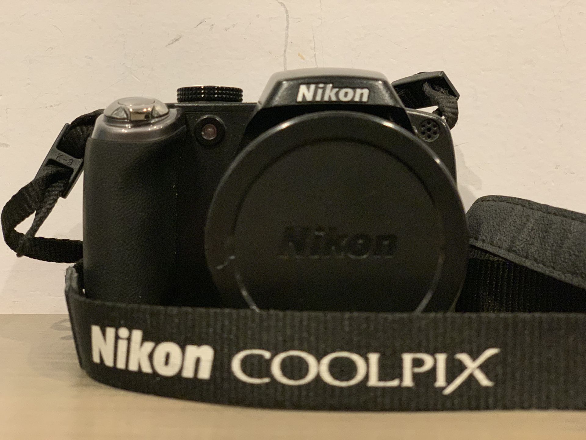 Nikon P80