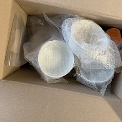 🍽️ Crate & Barrel Dish Set / Kitchen Bundle