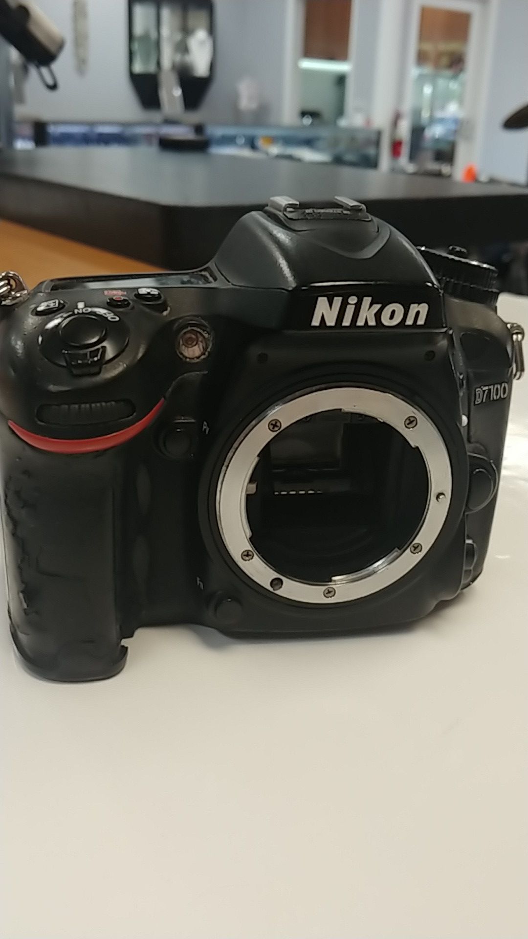 Nikon digital camera d7100 w/nik