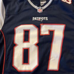 Nike Patriots Gronkowski Jersey (size M)