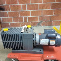 two-stage rotary vane vacuum pump