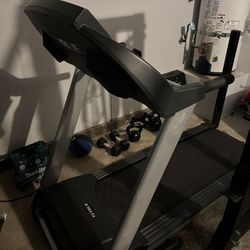 True PS75 Treadmill