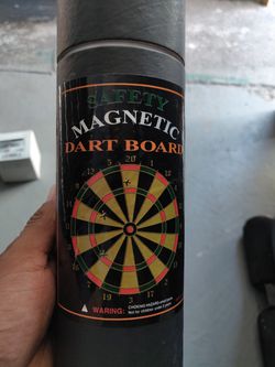 Magnetic Dart board