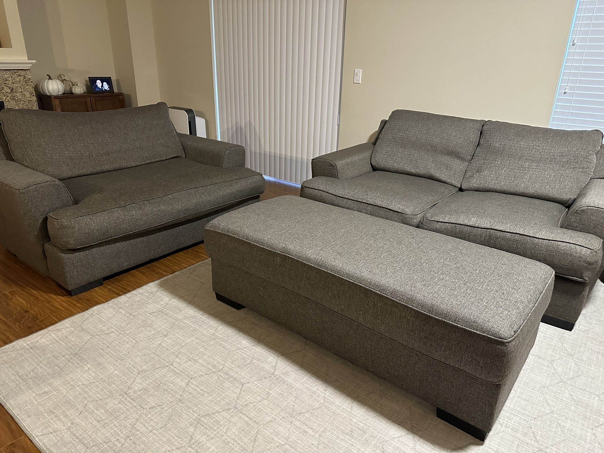 Gray Lounge Sofa Set w/ Ottoman