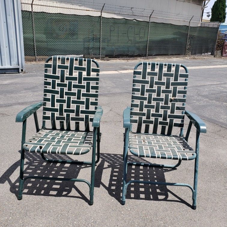 2 Vintage Folding Lawn Chairs, Vynil Webbed for Sale in Downey, CA ...