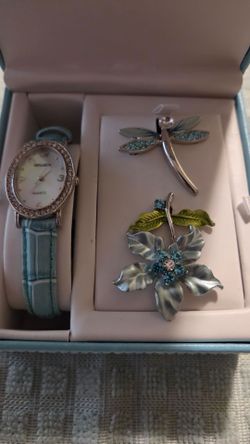 Lady's Gruen Watch and Pin / Brooch Set