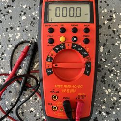 Meterman 38XR Multimeter