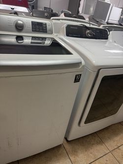Samsung washer and gas dryer everything good
