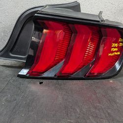 2018-2019-2020-2021-2022 FORD MUSTANG RIGHT TAIL LIGHT OEM USED #9559