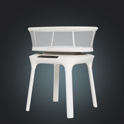 4Moms MamaRoo  sleep bassinet calms and soothes