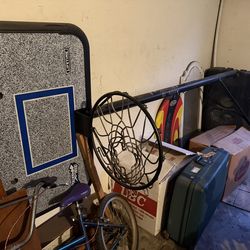 Basketball hoop