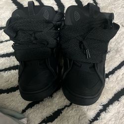 BRAND NEW ALL BLACK LAVINS NEVER WORN (NO BOX)