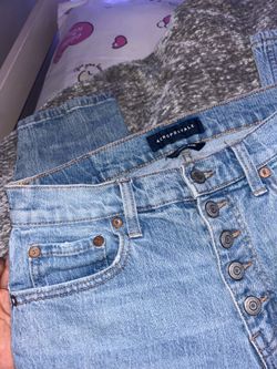Aeropostal mom, jeans no rips￼