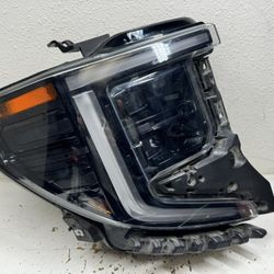 2022 2023 2024 GMC Sierra 1500 LED Headlight BLACK TRIM RH Passenger OEM