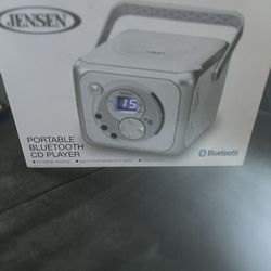 Jensen Portable Bluetooth CD Player CIB Never Used 