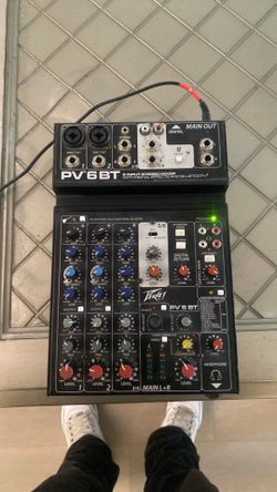 PV 6BT PEAVEY stereo mixer