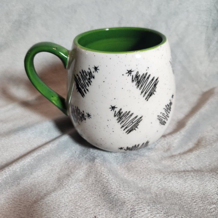 Meritage Christmas Tree speckled green, black &
white oversized mug