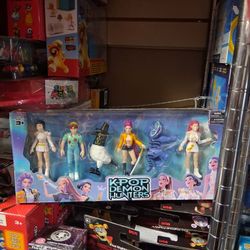 K-POP FIGURES FIGURES 