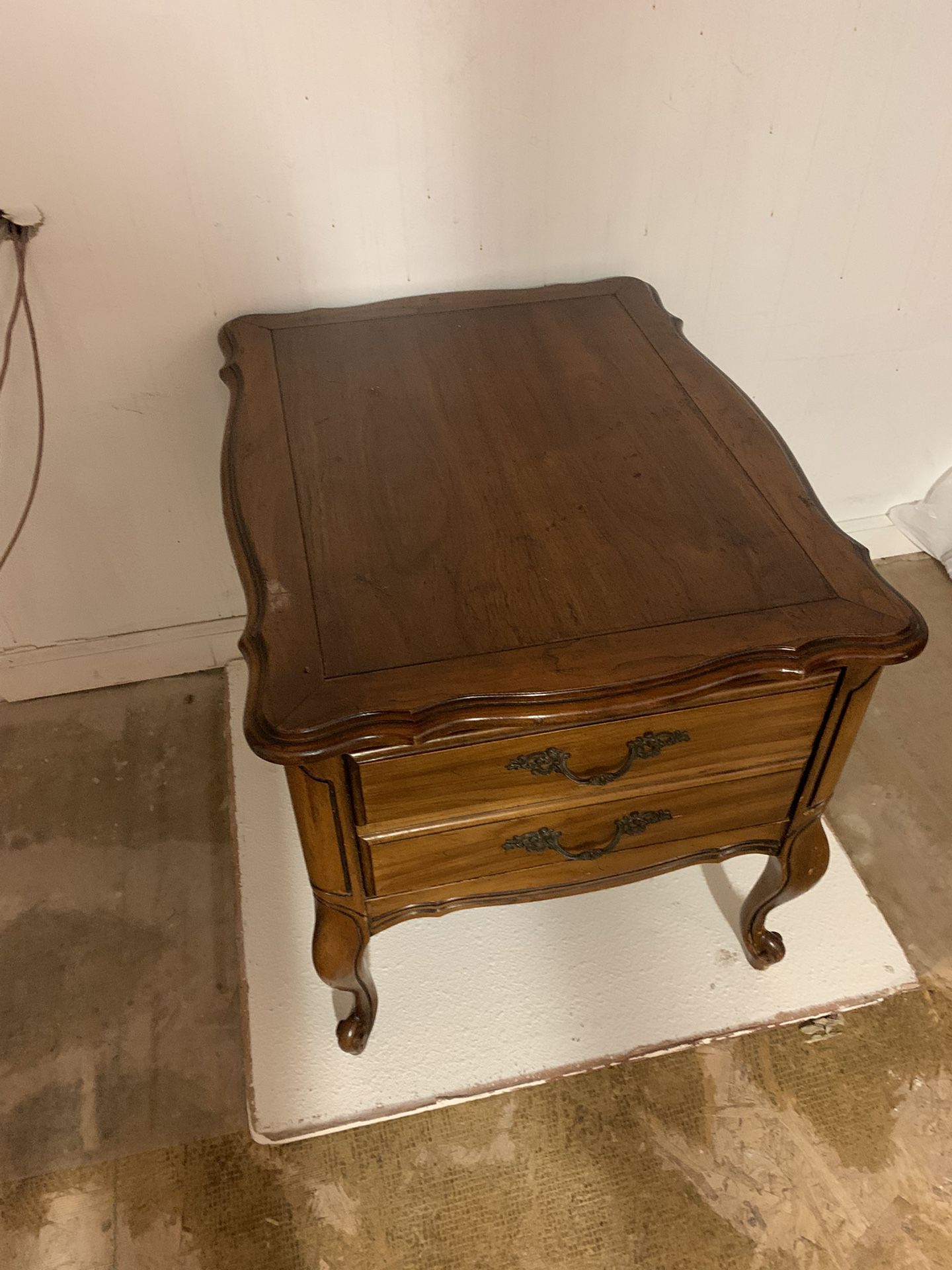 Hammary Furniture Side Table Or Night Stand Dim 27 X 21 X21 Tall Inch.