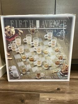 Fifth Avenue Glass Mini Mug/Shot Glass Checker Set