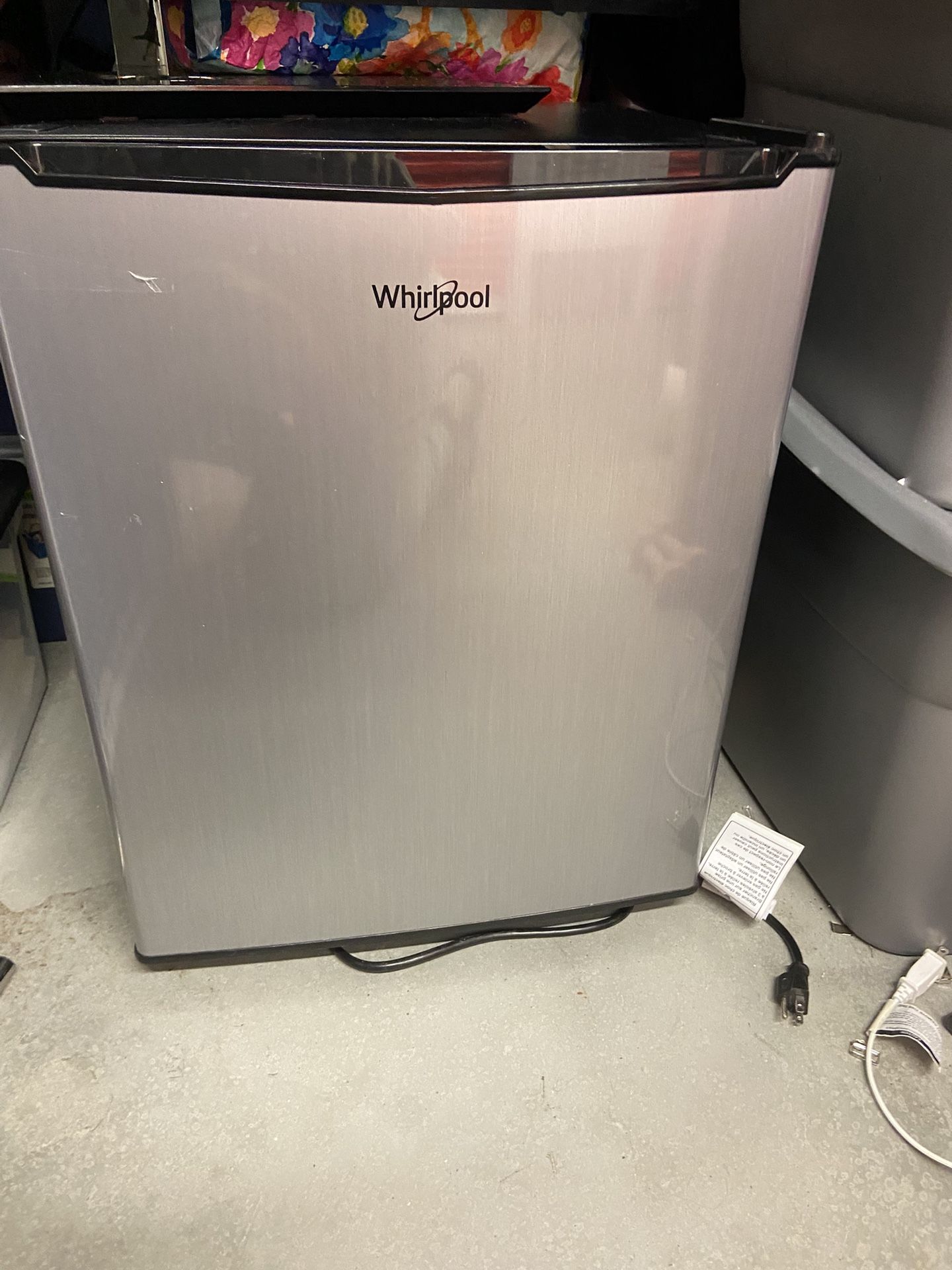 Whirlpool Mini Fridge 