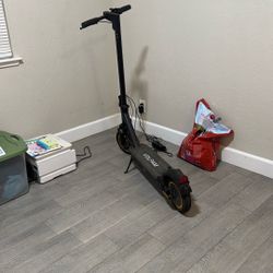 VOLPAM 10 Inches Electric Scooter, Dual Suspension, 21 MPH Top Speed, 500W Powerful Motor, 28 Miles Long Range, Dual Braking, Max Load 264 lbs