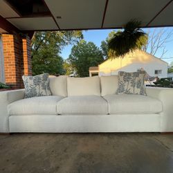 Sofa (Lexington Home Brands)