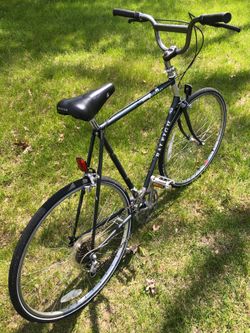 Mens city bike Raleigh 10 speeds comfort bars