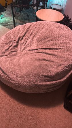 Christopher Knight Home Schley 5 Foot Bean Bag - Short Faux Fur - White/Gray