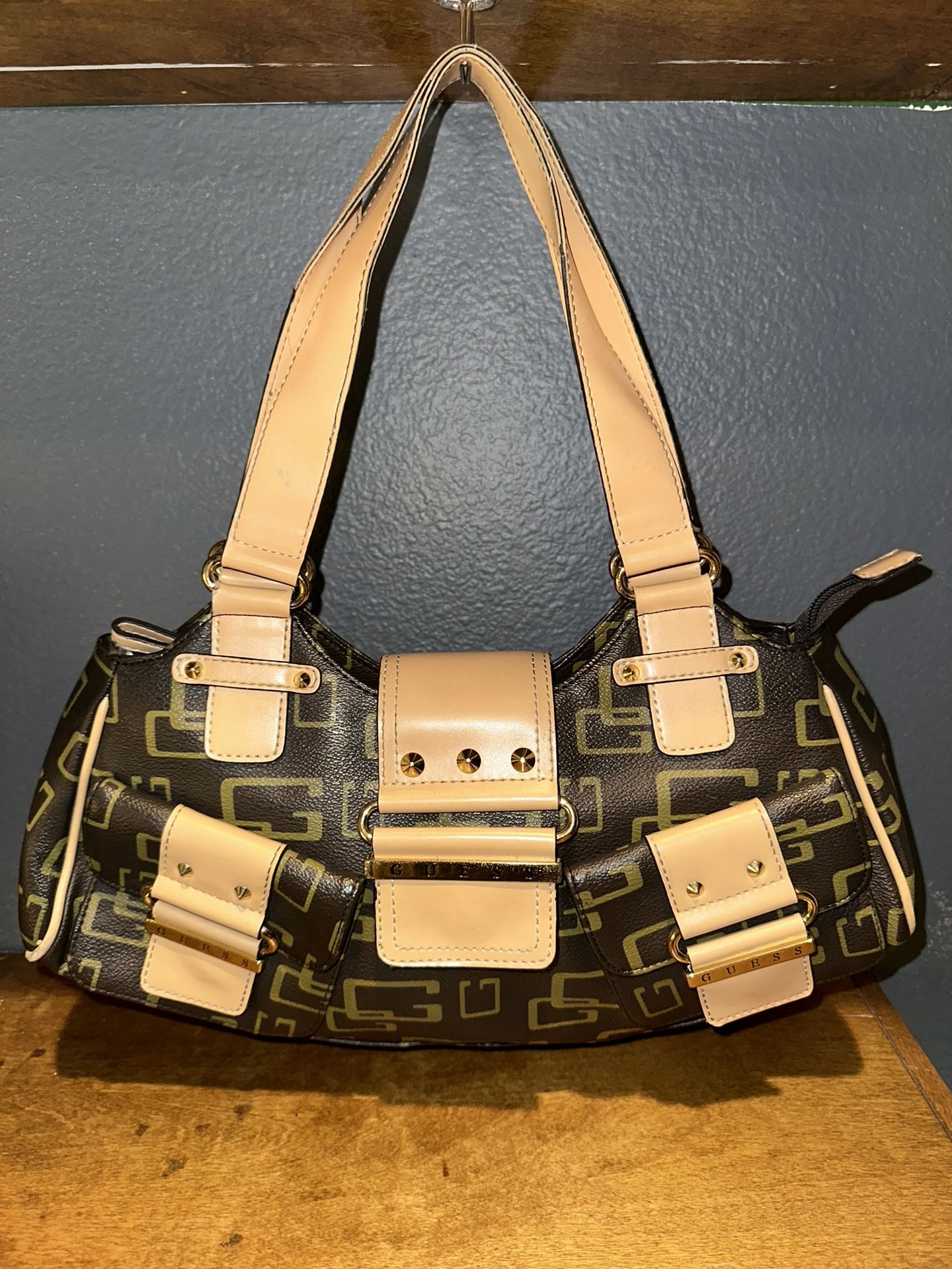 Guess Monogram Y2K 2000’s Vintage Shoulder Handbag Purse Brown Synthetic Leather