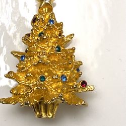 Vintage Gold Tone Brooch With Rhinestones